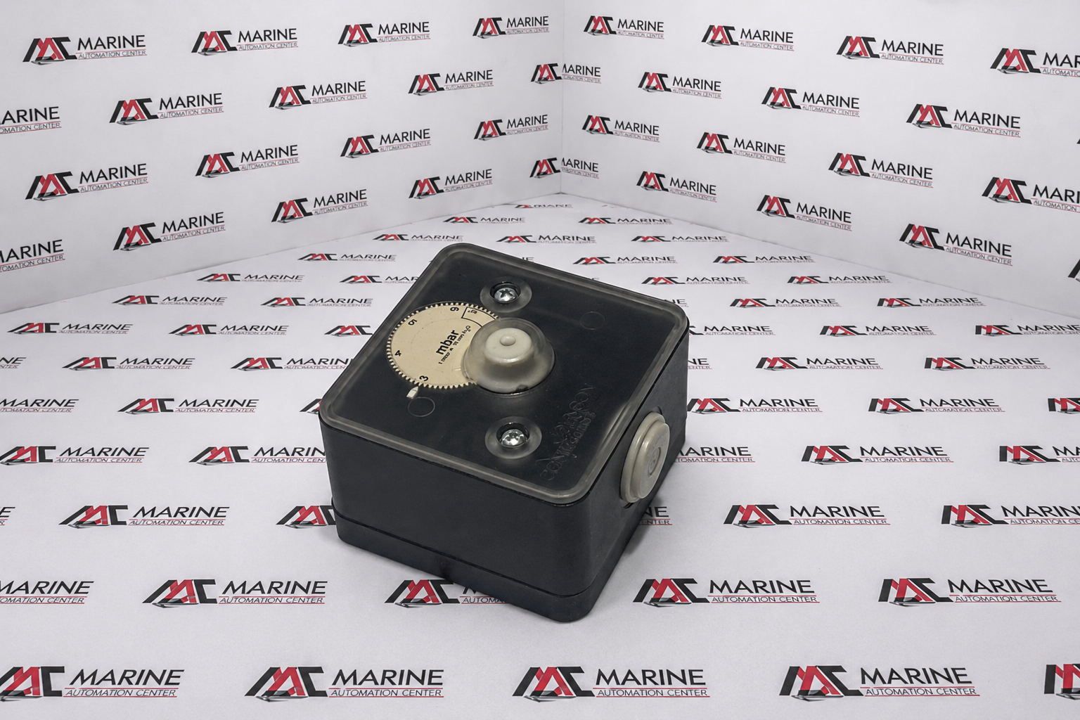 Johnson Controls / PENN P33AB-9200 Differential Pressure Switch thumbnail