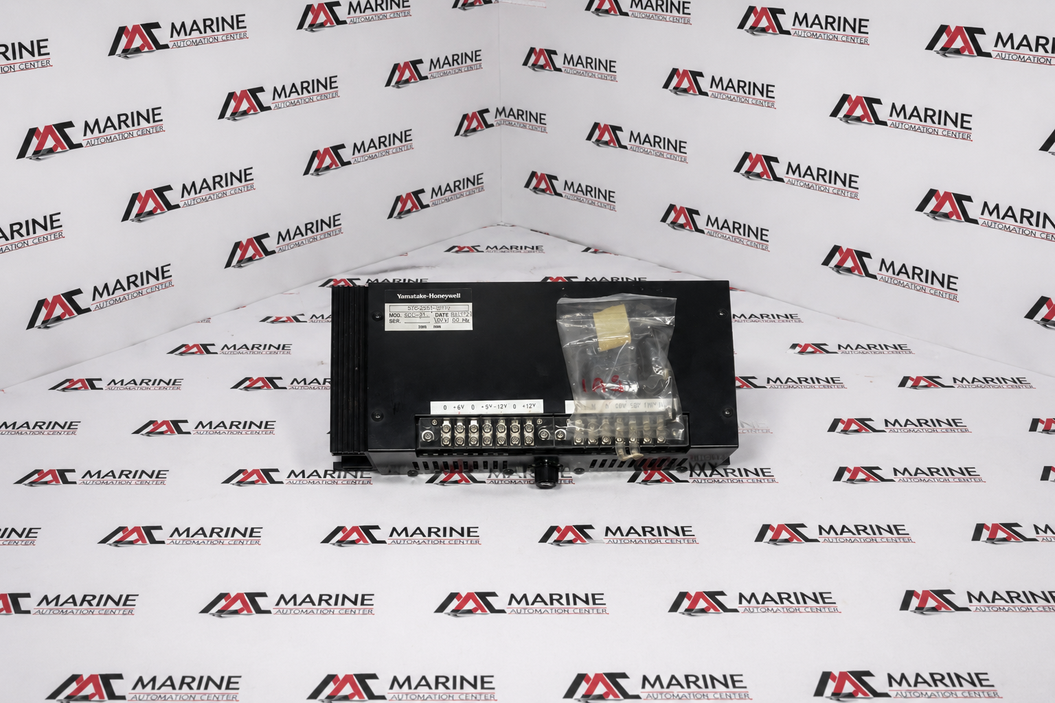 Yamatake-Honeywell industrial power supply module SCC-31 thumbnail