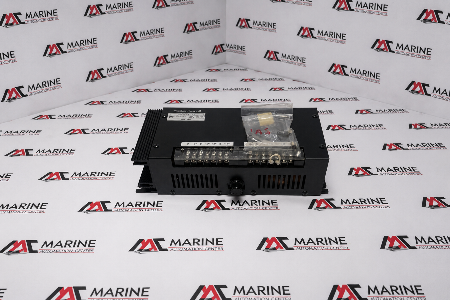 Yamatake-Honeywell industrial power supply module SCC-31 thumbnail