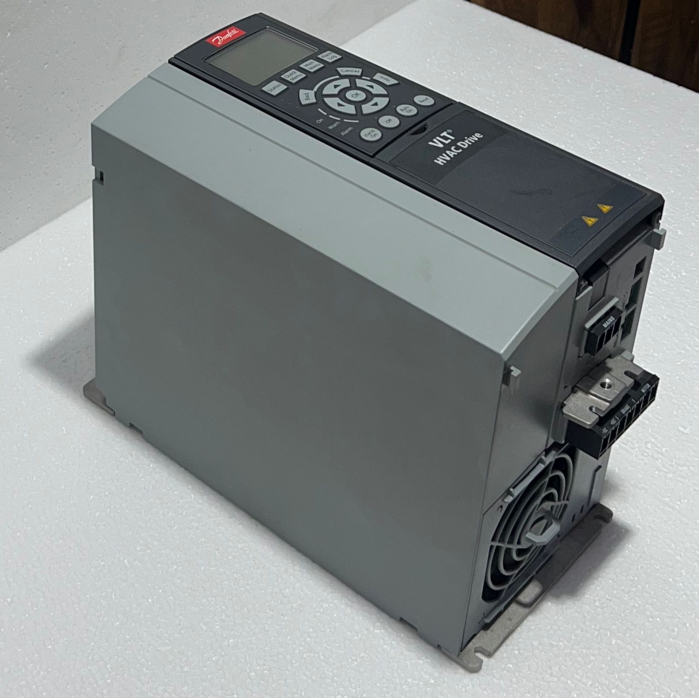 Danfoss VLT HVAC Drive FC 102. thumbnail