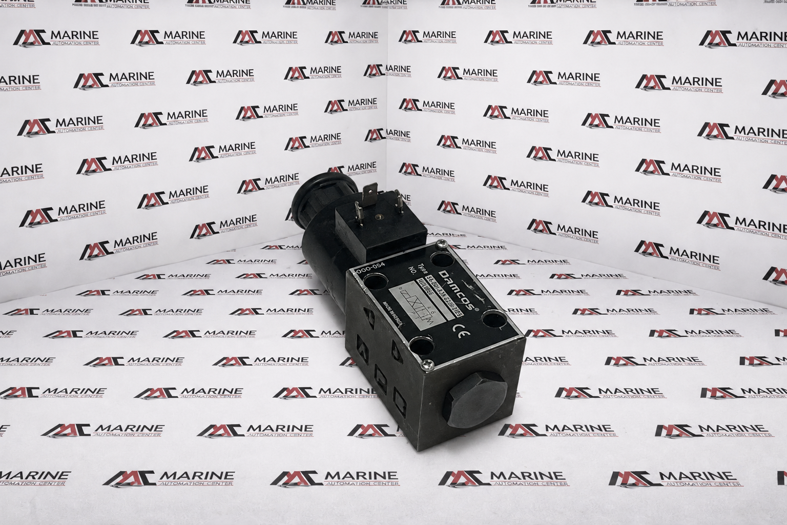 DAMCOS Solenoid Operated Directional Control 160L8056 Valve thumbnail
