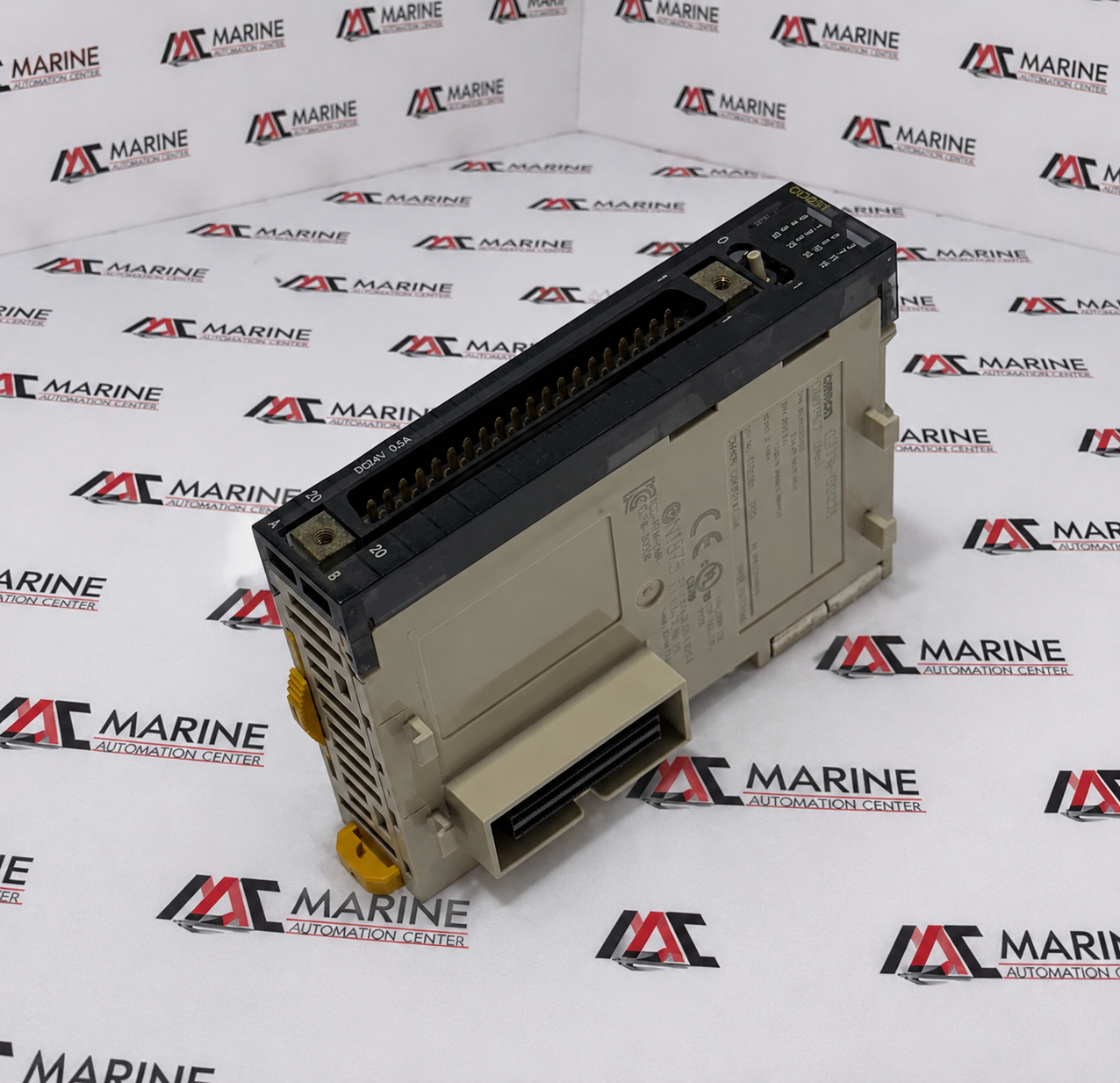 Omron SYSMAC CJ1W-OD231 Transistor Output Module thumbnail