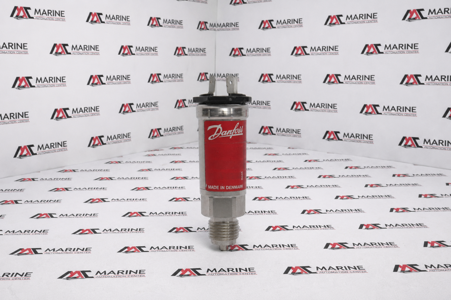Danfoss MBS 33M Marine Pressure Transmitter thumbnail