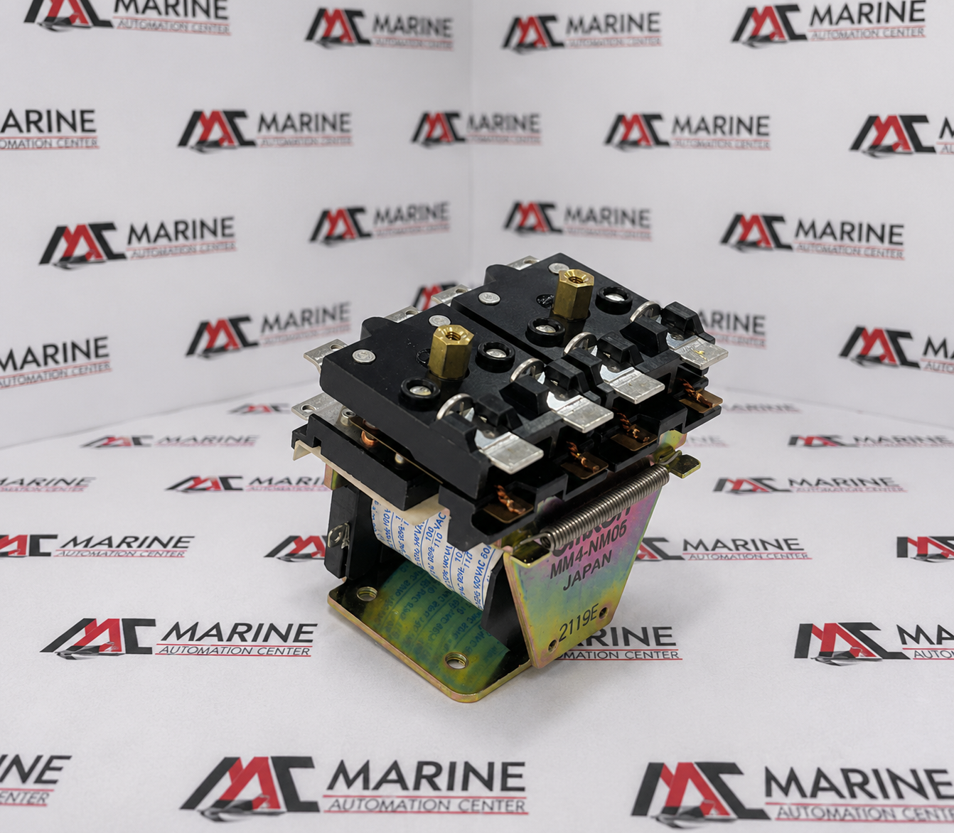 Omron Power Relay MM4-NM05 thumbnail